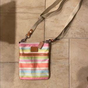 Multi color cross body